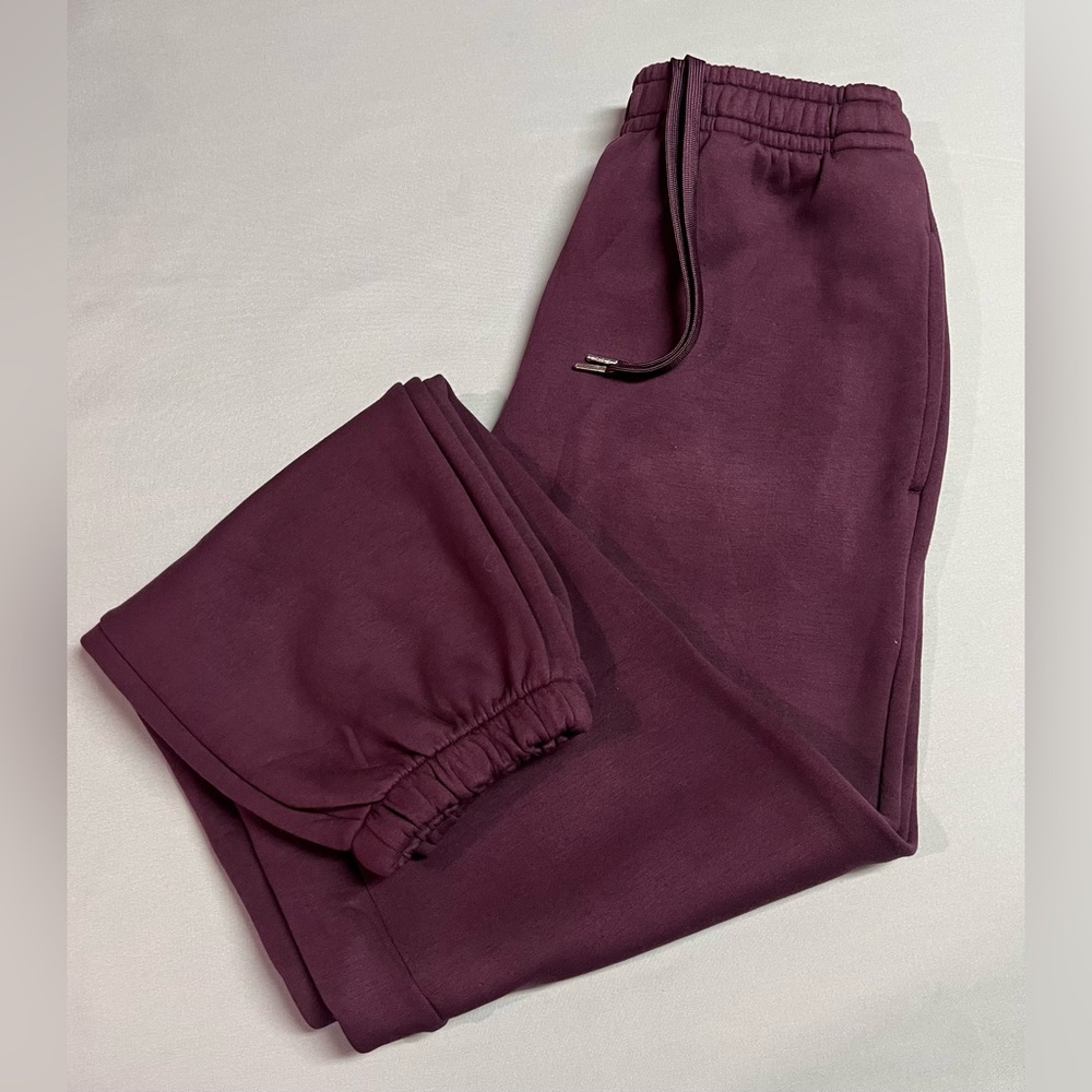 Lazypants Premium Smooth Fleece Joggers In Burgundy NWT - Picture 3 of 5